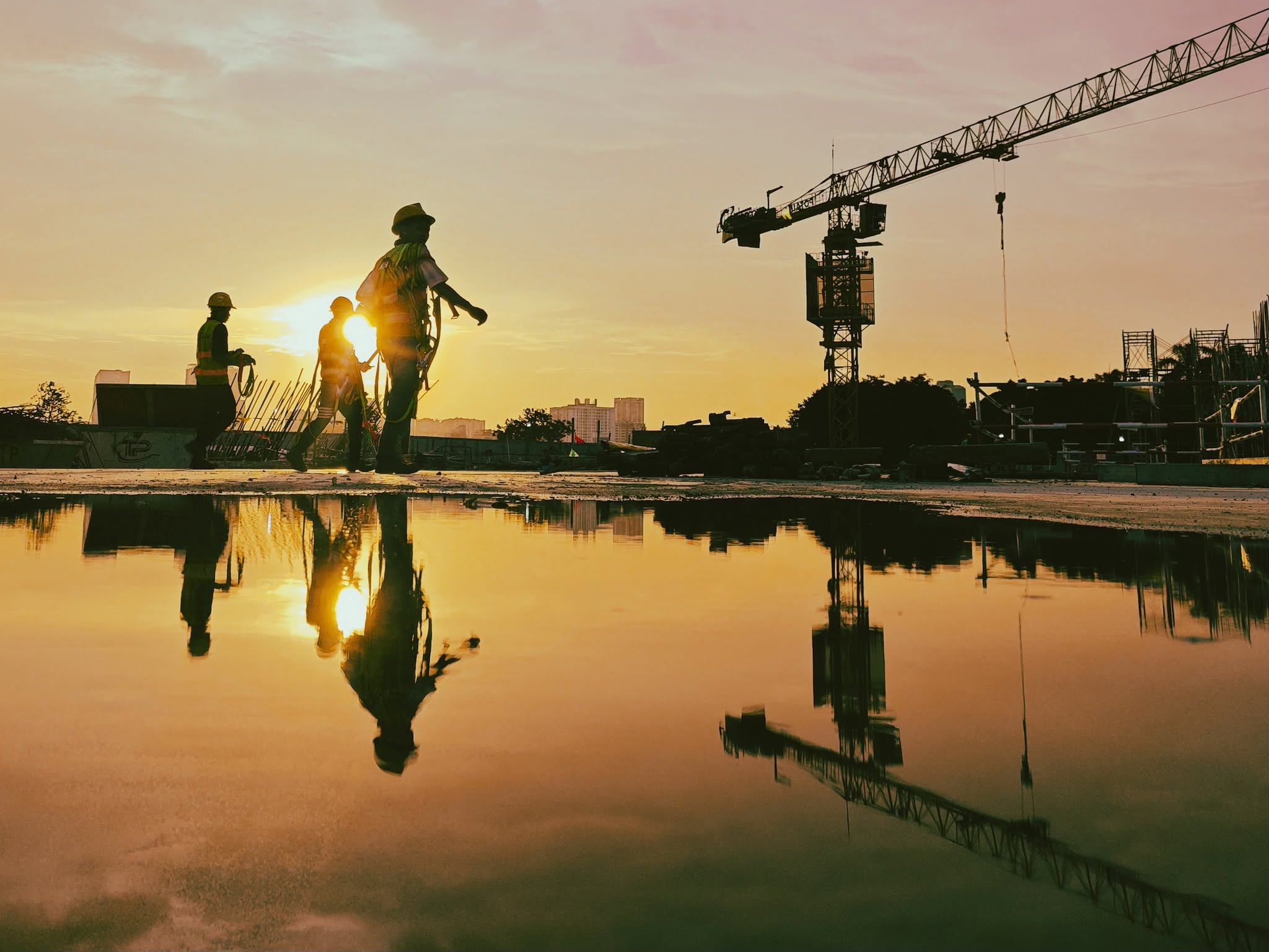BẢN TIN NHÀ ĐẦU TƯ Q4 – FY2026
