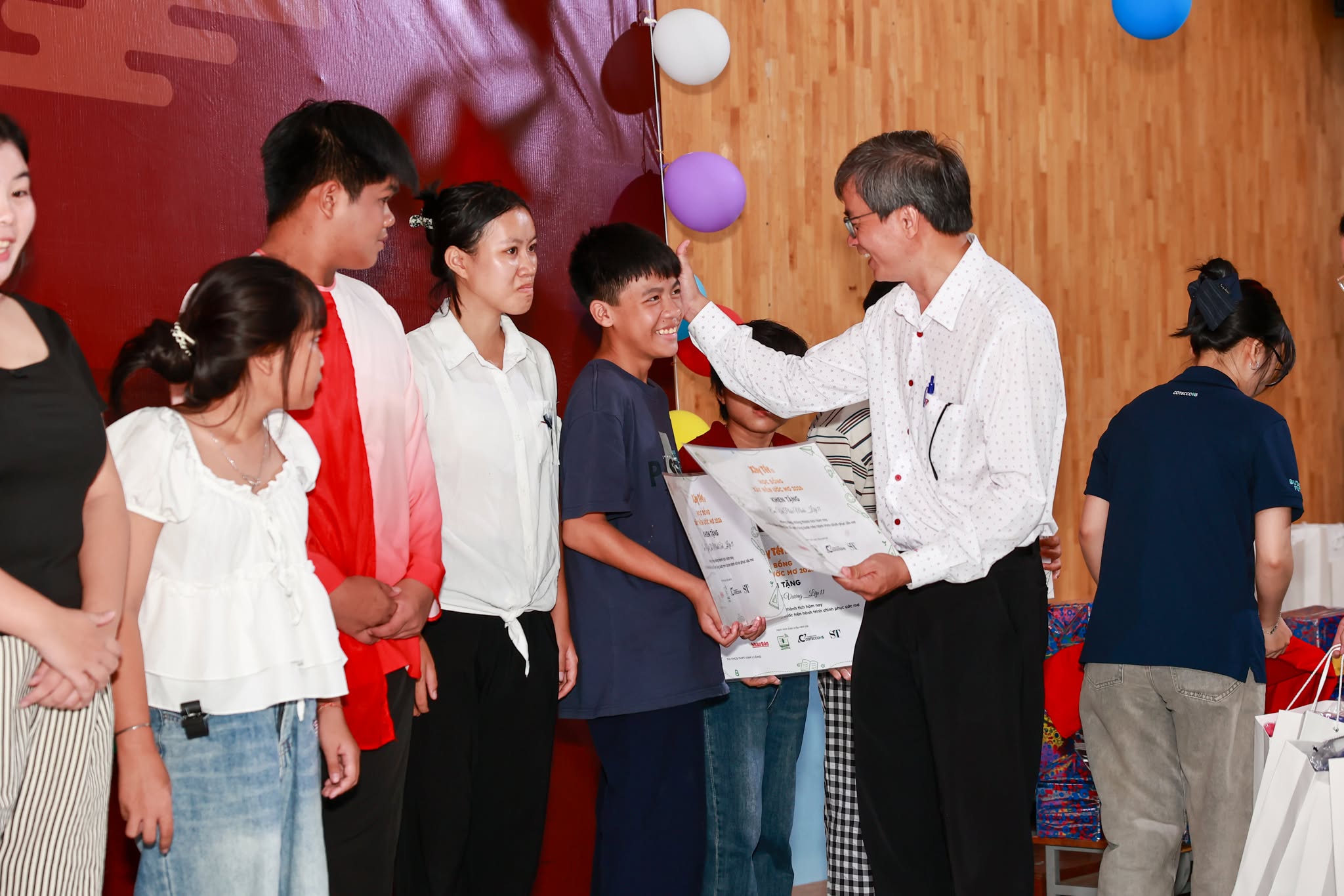 01. Ông Nguyễn Văn Bảy, Giám đốc Làng trẻ em SOS Bến Tre.jpg